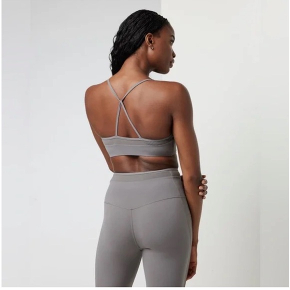 Vuori Sports Bra & Legging Set - Picture 2 of 5
